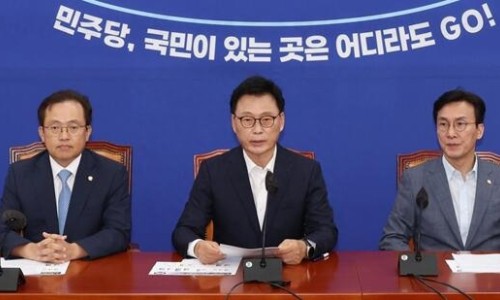 韩共同民主党警告尹锡悦政府 “若站在遏制中国最前线，就像站在刀刃上”