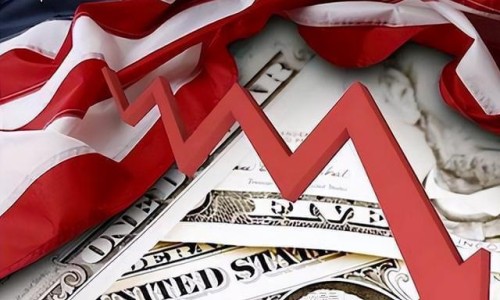 港媒 “ 中国减持美债至14年来最低 ”