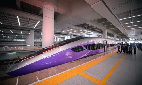 德媒：复兴的中国正高速驶向未来