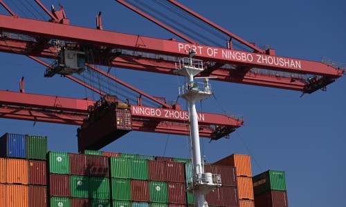 港媒：中国像变形金刚，变招拆招终逆袭（环球时报）